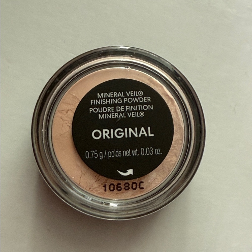 โ๏ธ3/$25โ๏ธ bareMinerals Mineral Veil Finishing Powder - Original - Picture 2 of 3